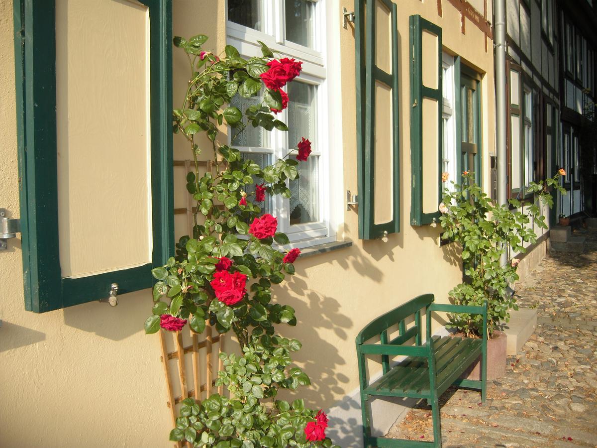 Ferienwohnungen Zur Kaiserstrasse クヴェードリンブルク エクステリア 写真